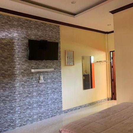 Happy Resort Phang Nga Natai Beach Exterior foto
