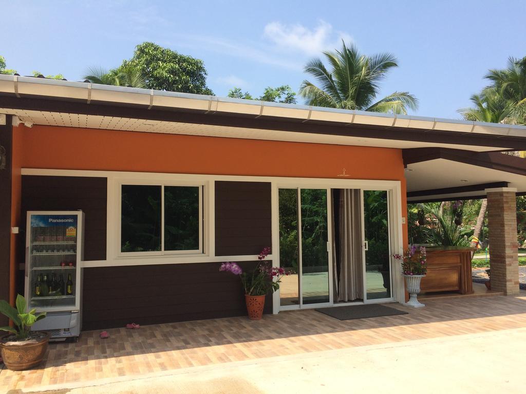 Happy Resort Phang Nga Natai Beach Exterior foto