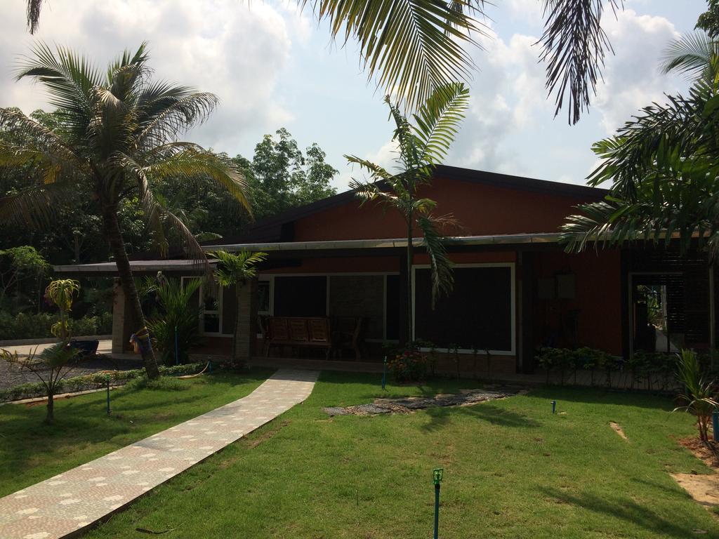 Happy Resort Phang Nga Natai Beach Exterior foto